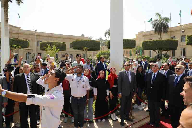 وزير التعليم العالي والخشت يشهدان تحية العلم وعزف النشيد الوطني في جامعة القاهرة