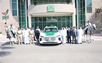  شرطة دبي تضيف إلى أسطولها أول سيارة كهربائية فارهة |تفاصيل 