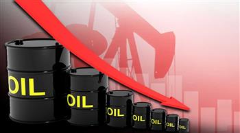   مخزونات النفط بأكبر مركز تخزين أمريكي تهبط إلى مستويات حرجة