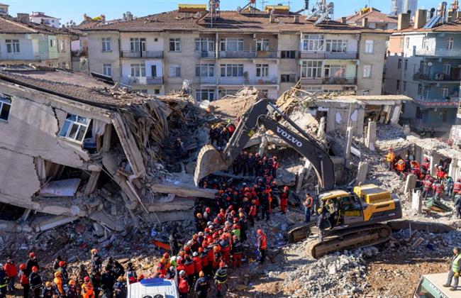 تركيا تعلن حدادًا وطنيًا  أيام بسبب الزلازل