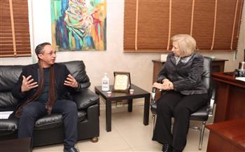 وزيرة الثقافة الأردنية هيفاء النجار تلتقي صوليست العود علاء شاهين